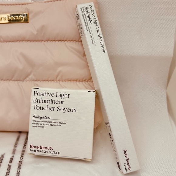 Rare Beauty Enlighten Highlighter & Positive Light Precision Applicator Brush - Picture 6 of 10